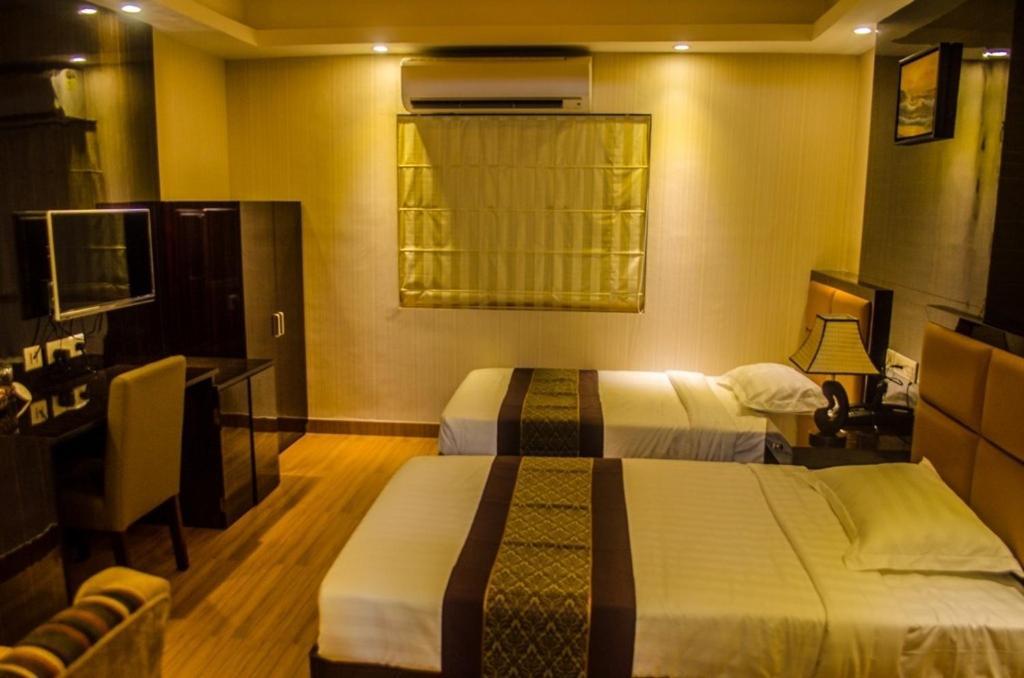Hotel Comfotel Calcutta  Esterno foto