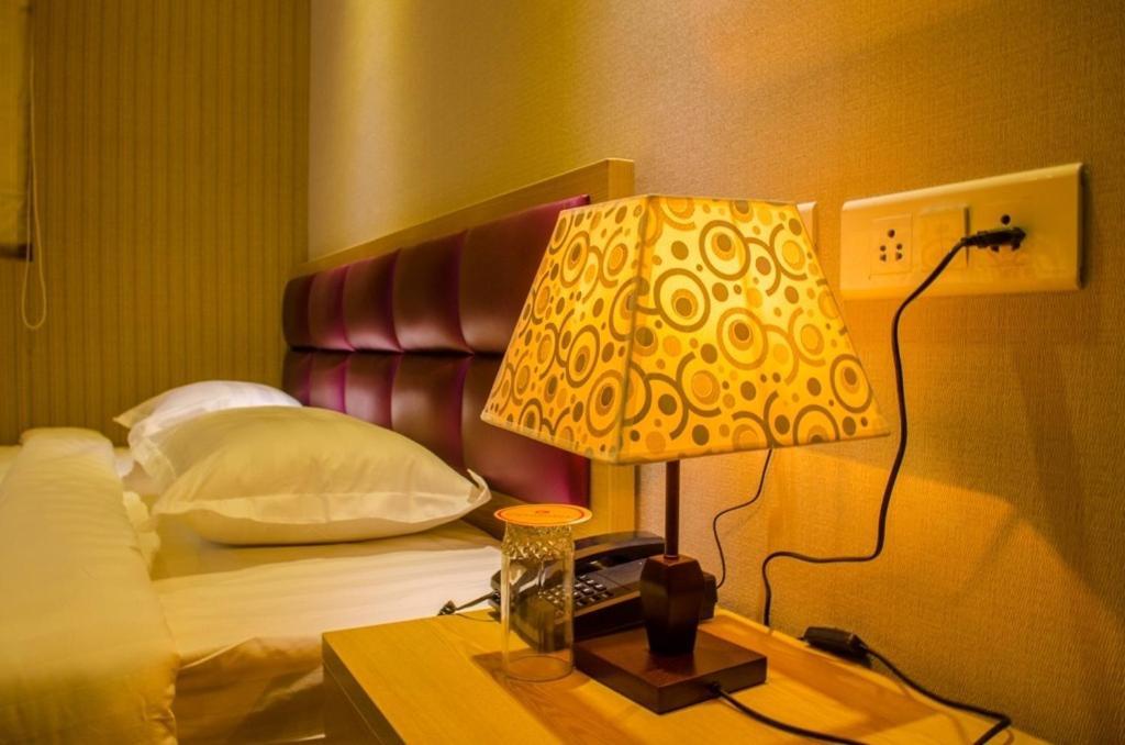 Hotel Comfotel Calcutta  Esterno foto