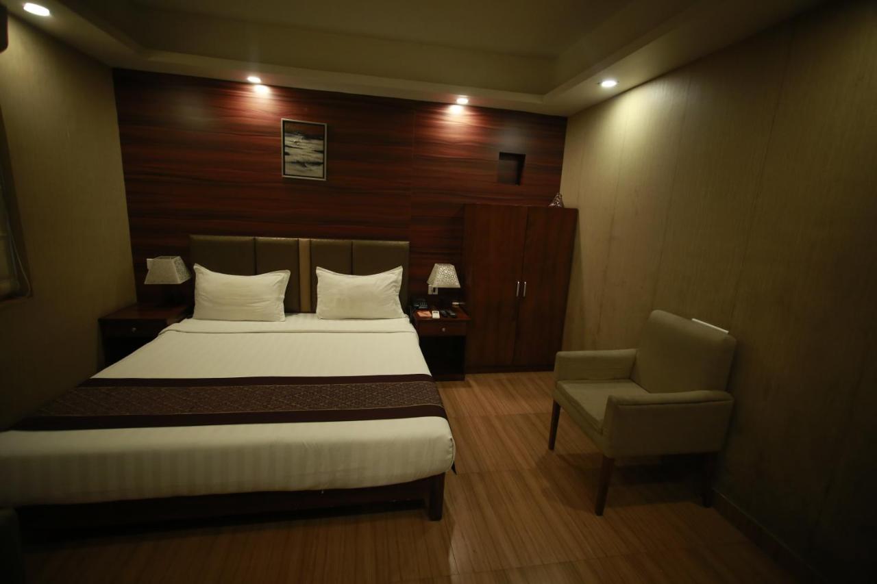Hotel Comfotel Calcutta  Esterno foto